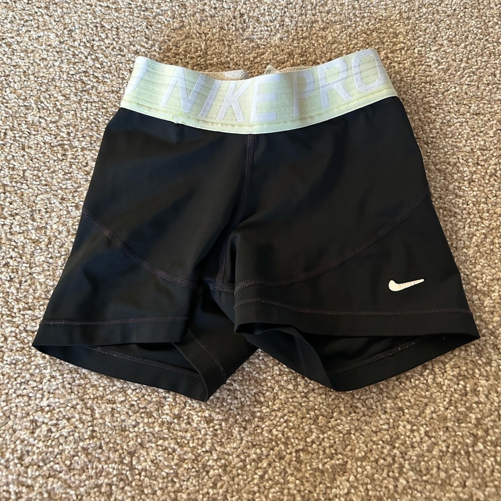 VERY loved Nike pros